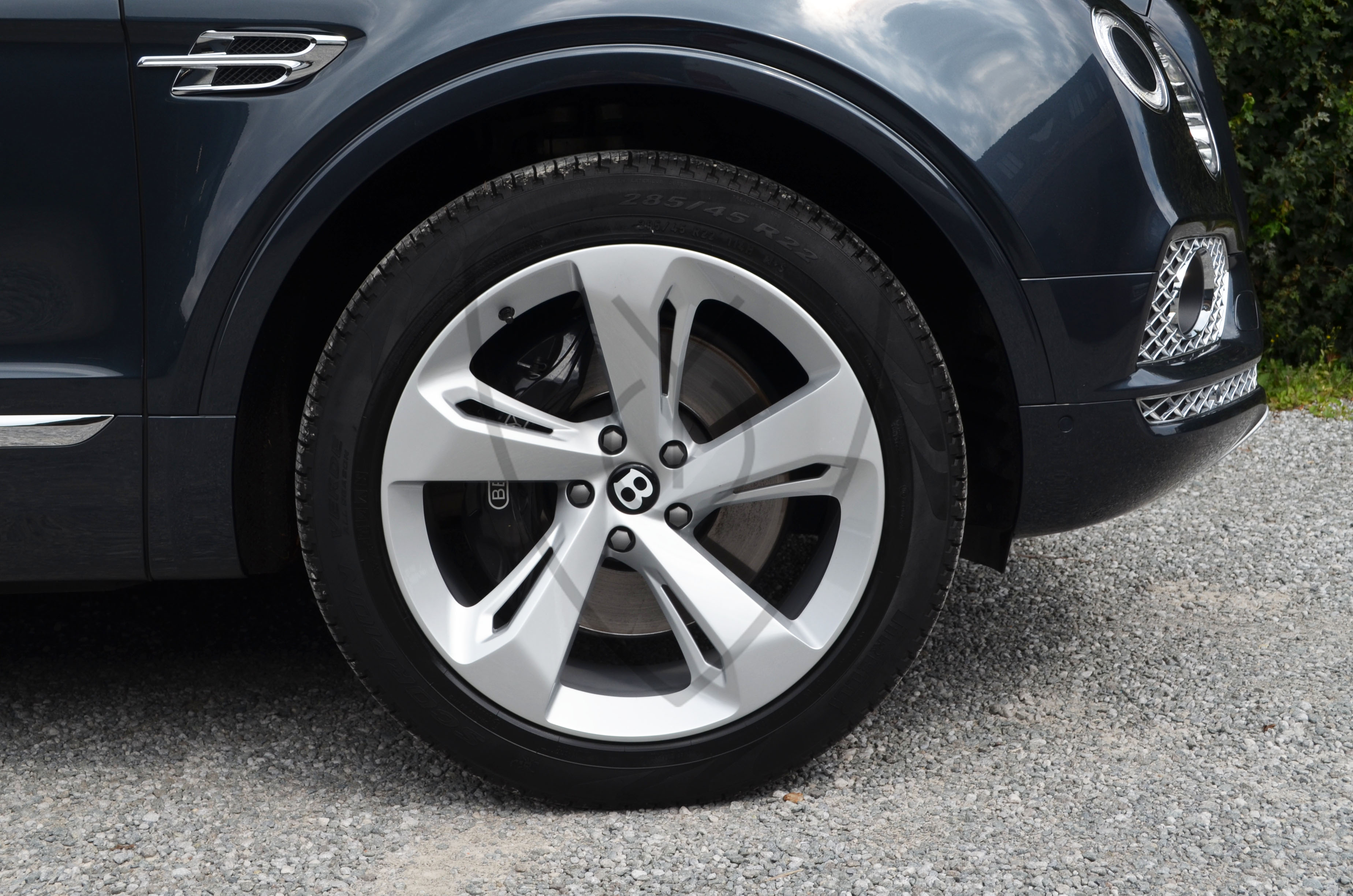 BENTLEY BENTAYGA 4.0 TDI V8 — image 10