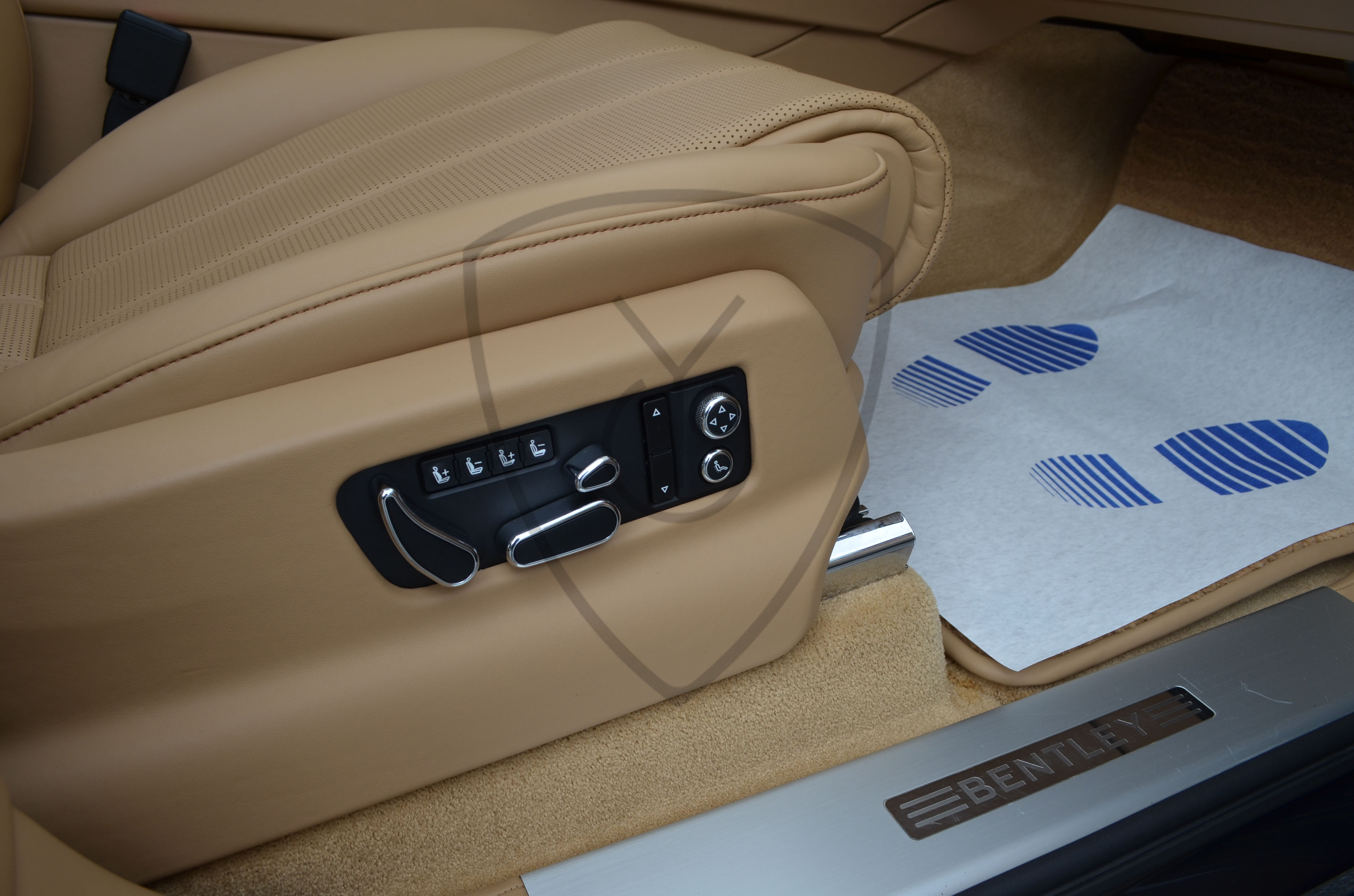 BENTLEY BENTAYGA 4.0 TDI V8 — image 21