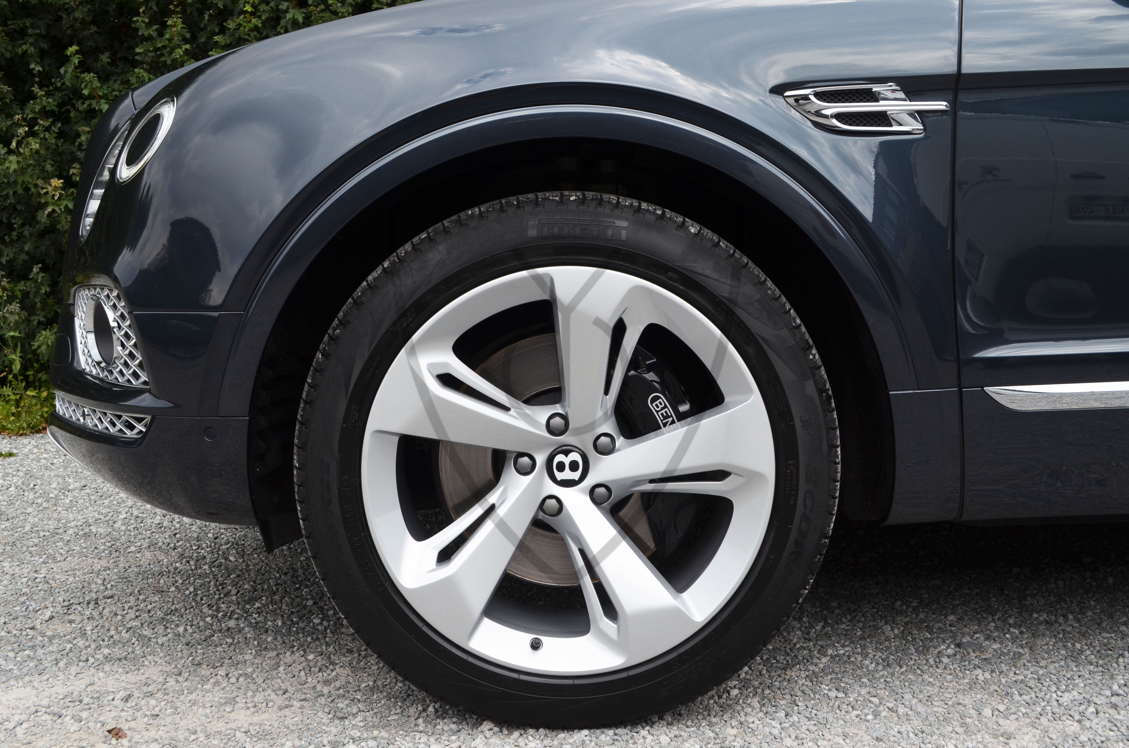 BENTLEY BENTAYGA 4.0 TDI V8 — image 3