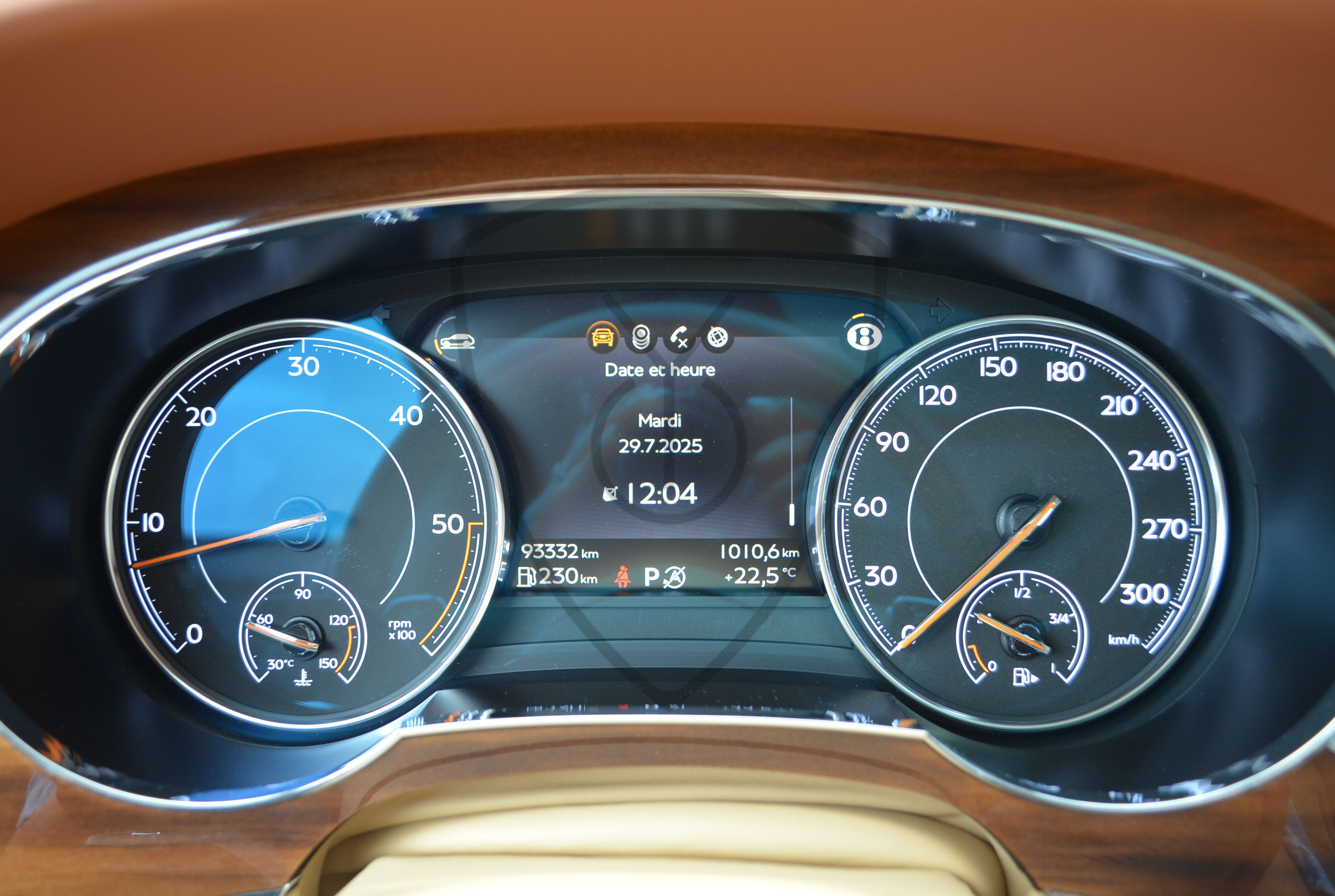 BENTLEY BENTAYGA 4.0 TDI V8 — image 41