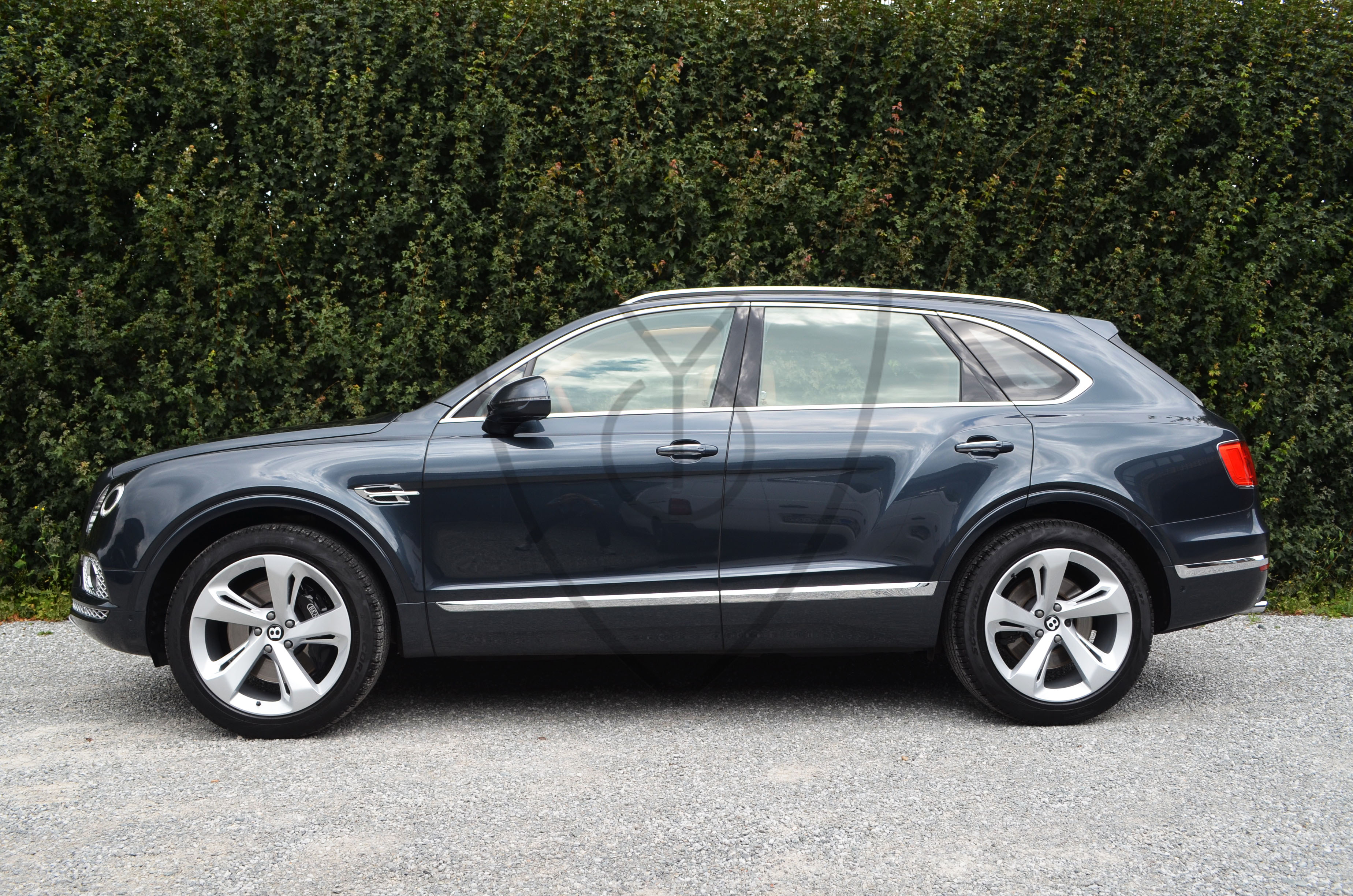 BENTLEY BENTAYGA 4.0 TDI V8 — image 5