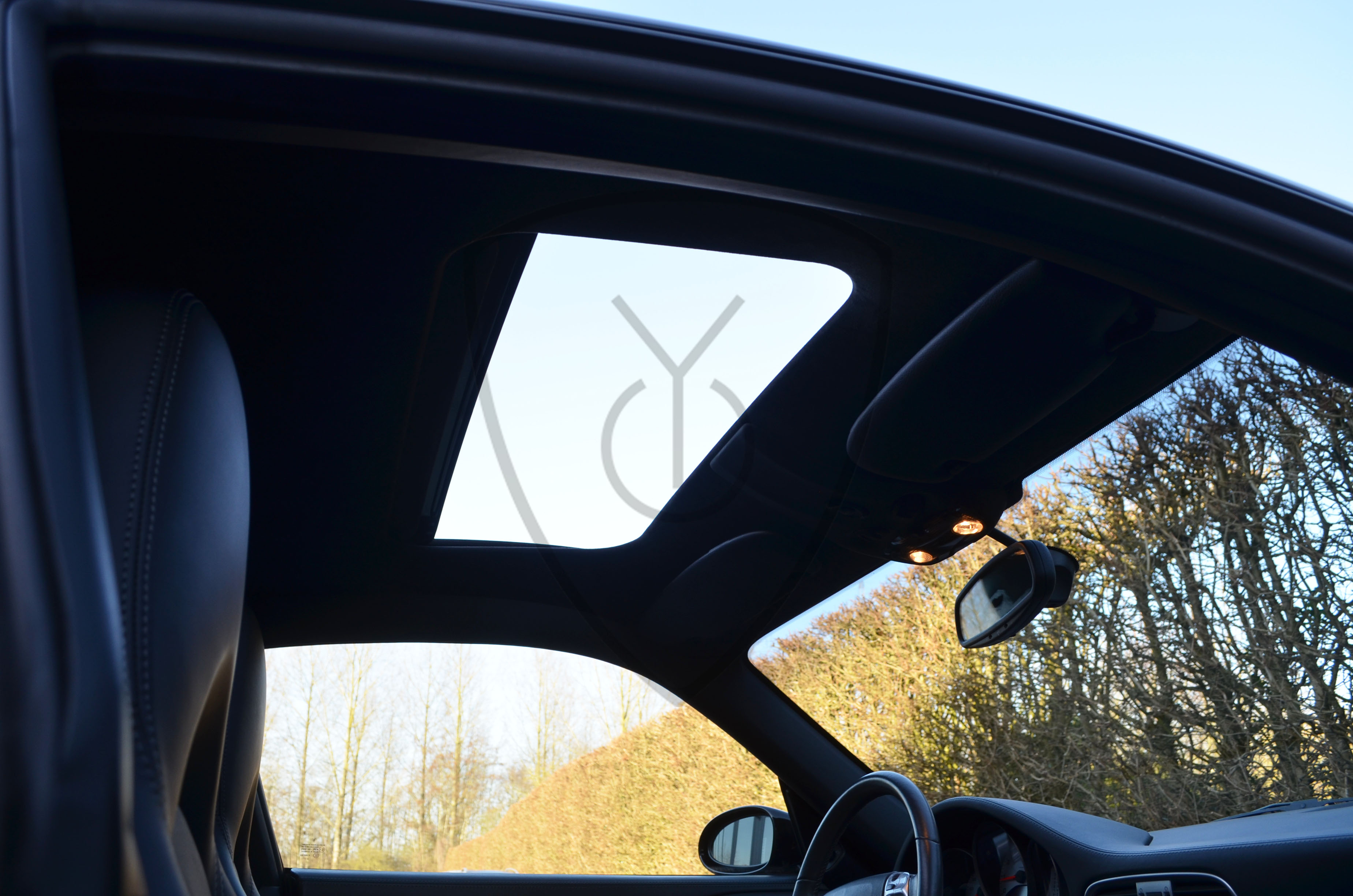 PORSCHE 911 CARREAR 2S 3.8i — image 8