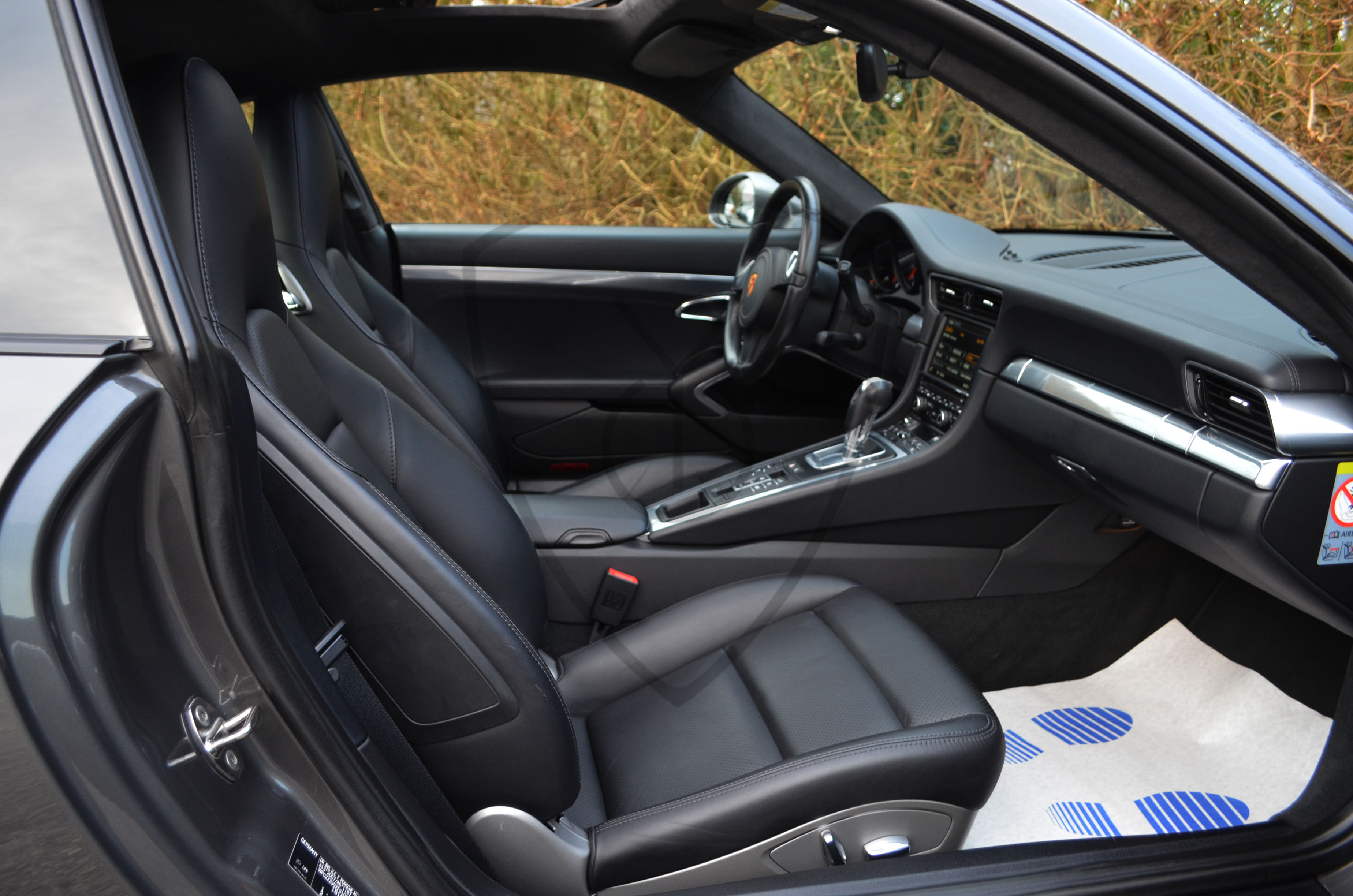 PORSCHE 991-911 C2 — image 11