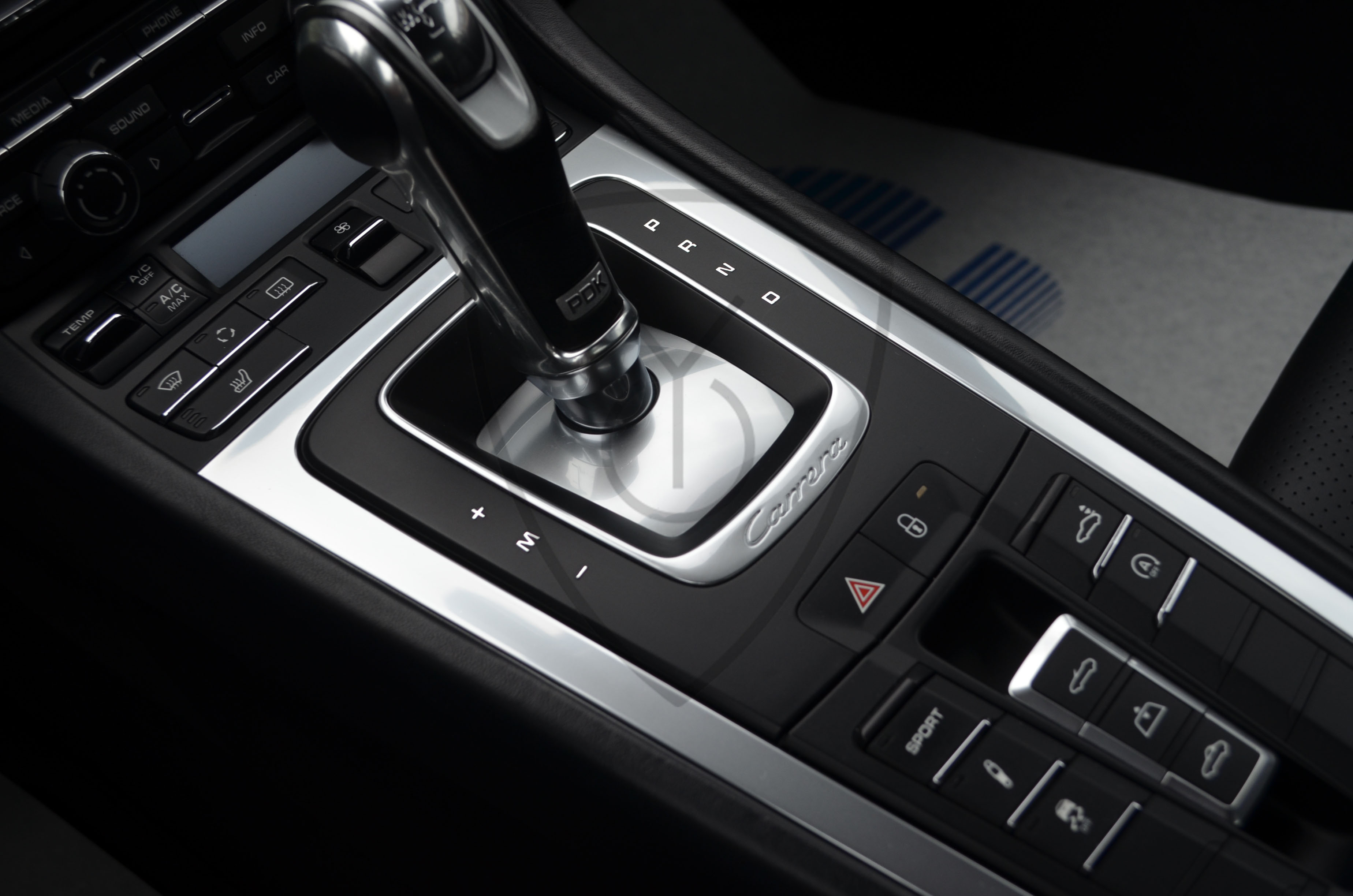 PORSCHE 991 CABRIO — image 2