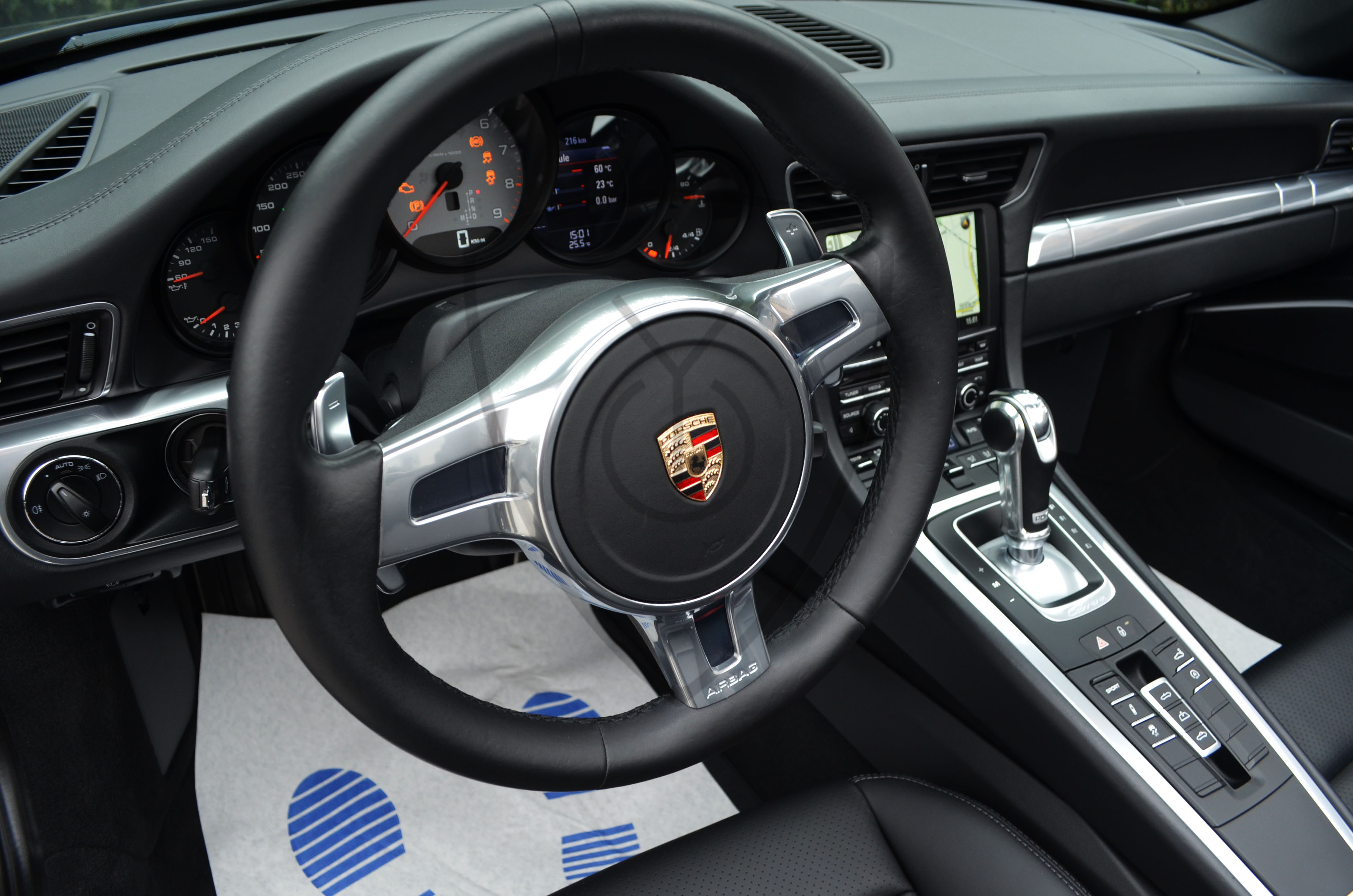 PORSCHE 991 CABRIO — image 7