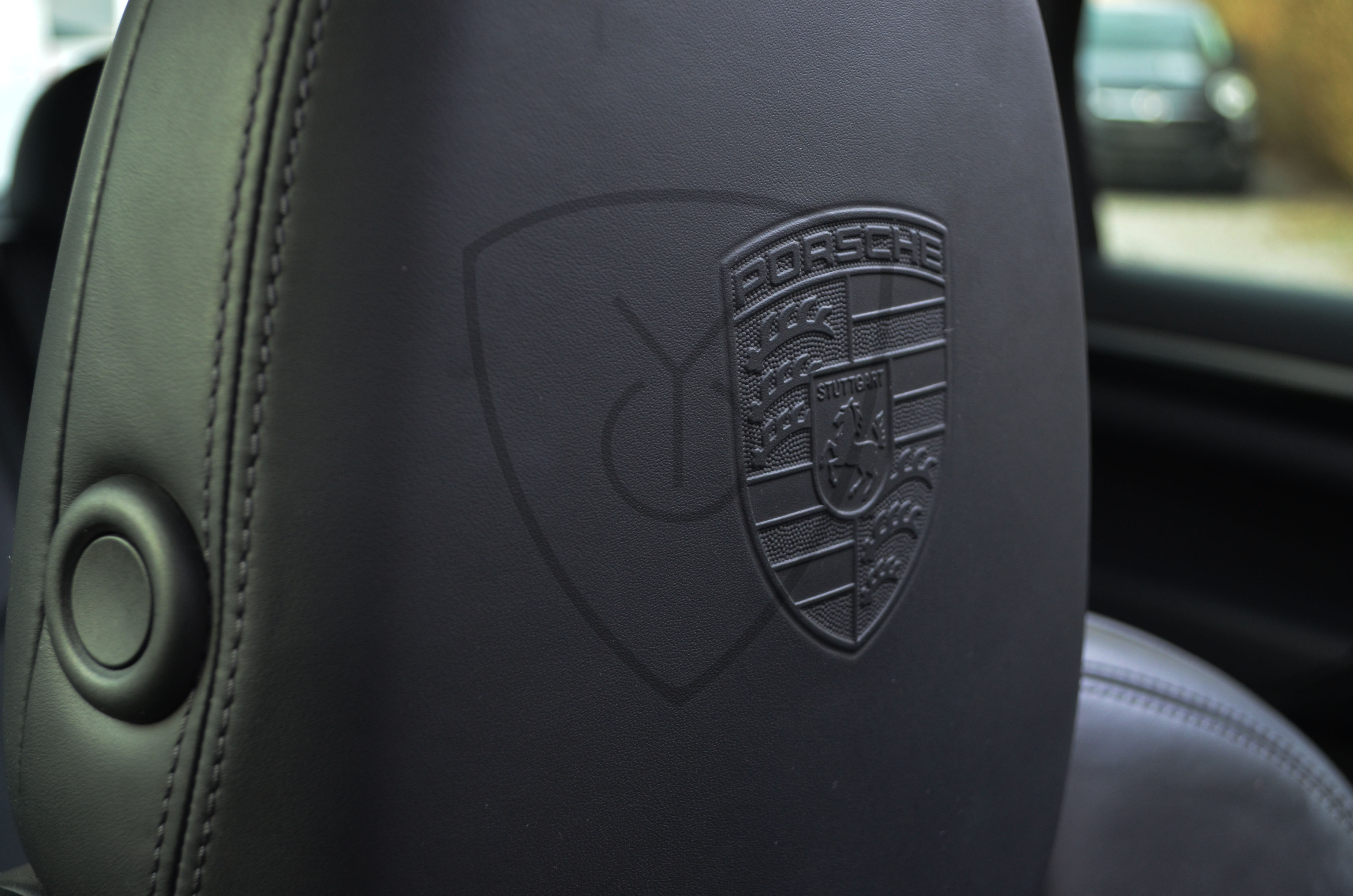 PORSCHE CAYENNE — image 10