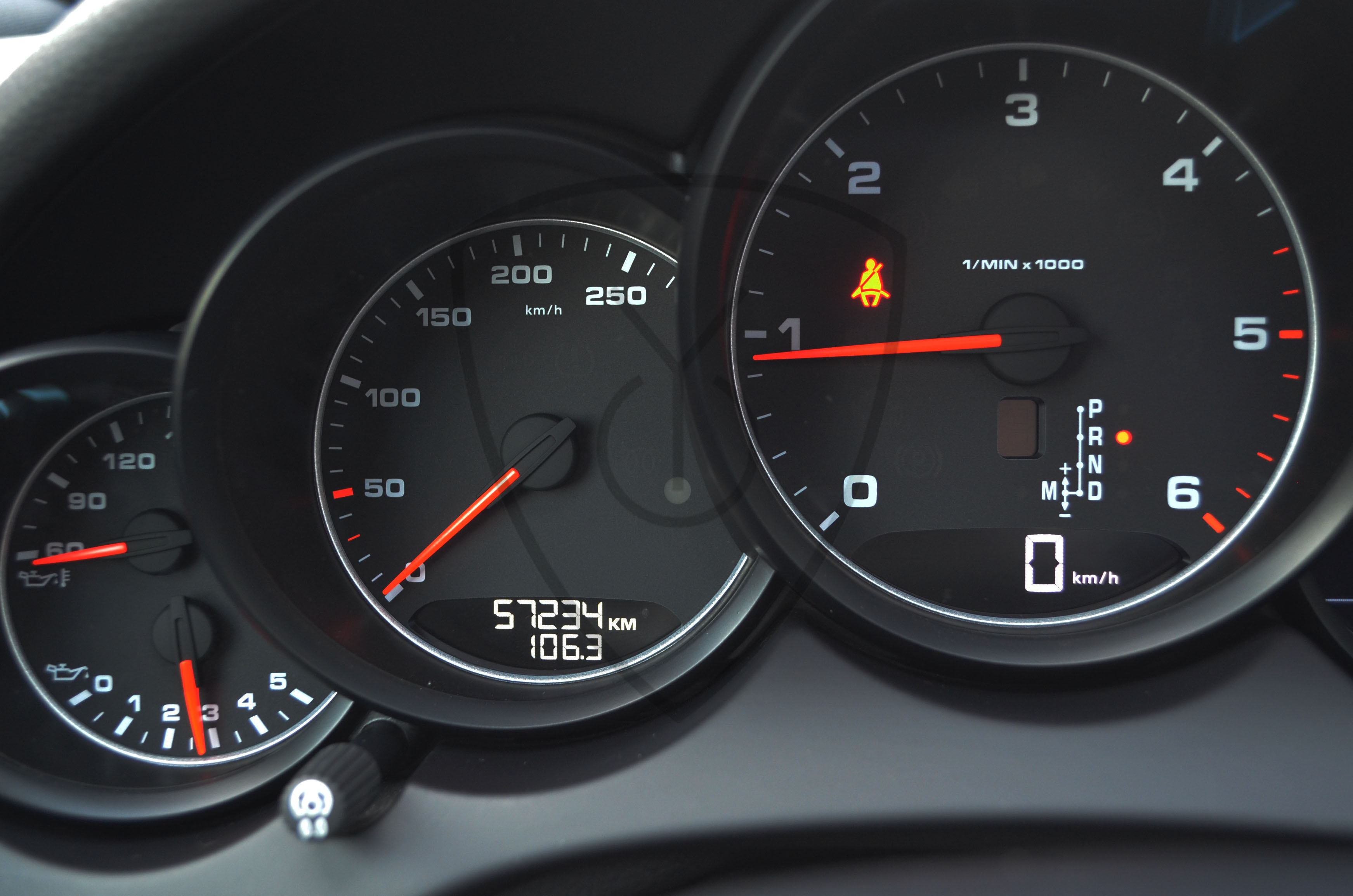 PORSCHE CAYENNE — image 3