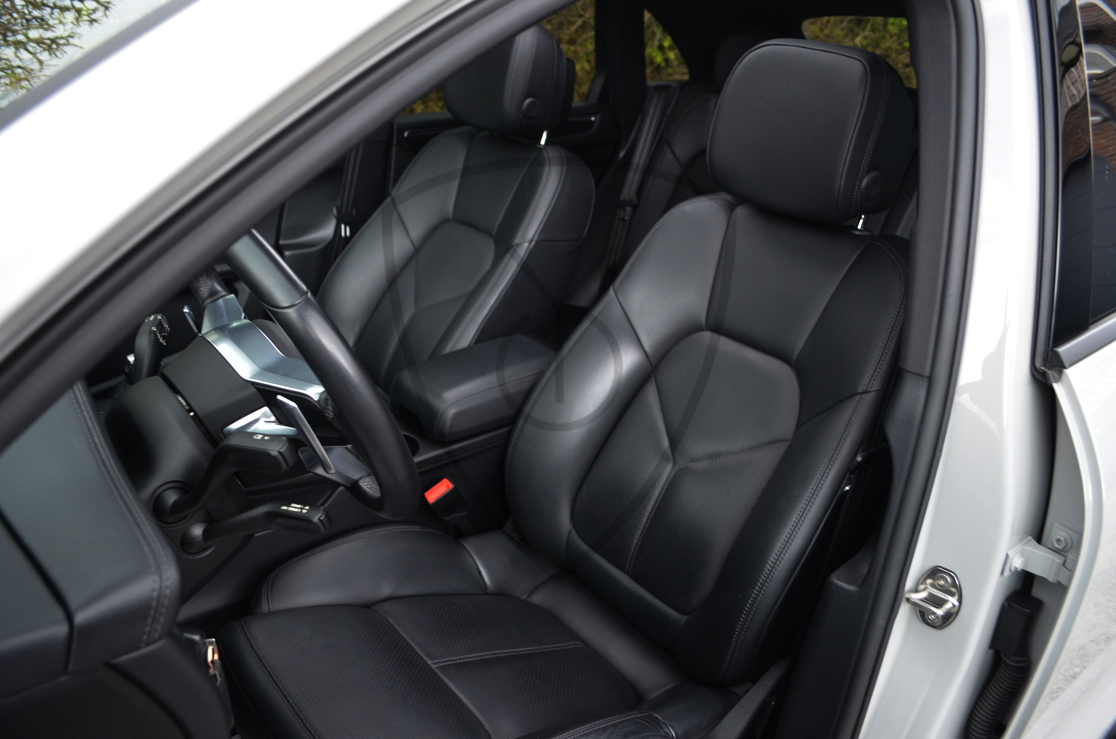 PORSCHE MACAN 2.0 CRAYON — image 7