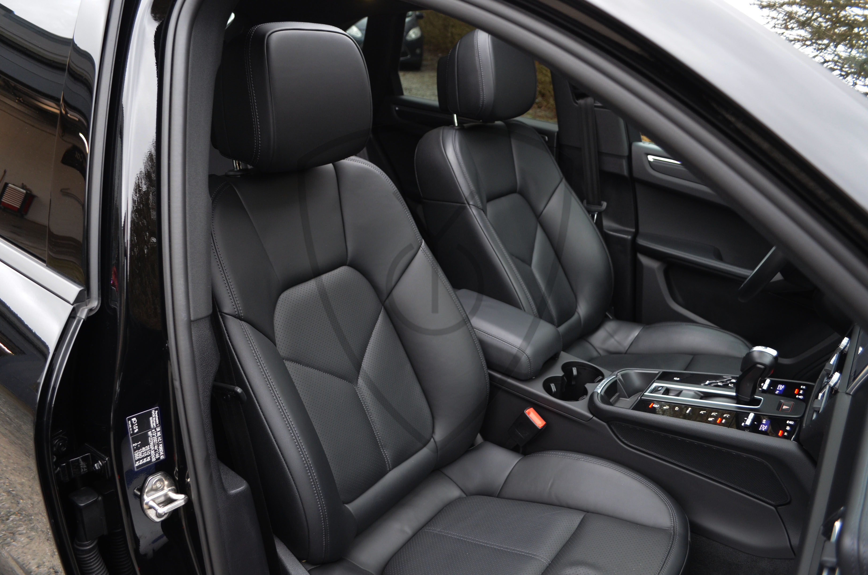 PORSCHE MACAN — image 13