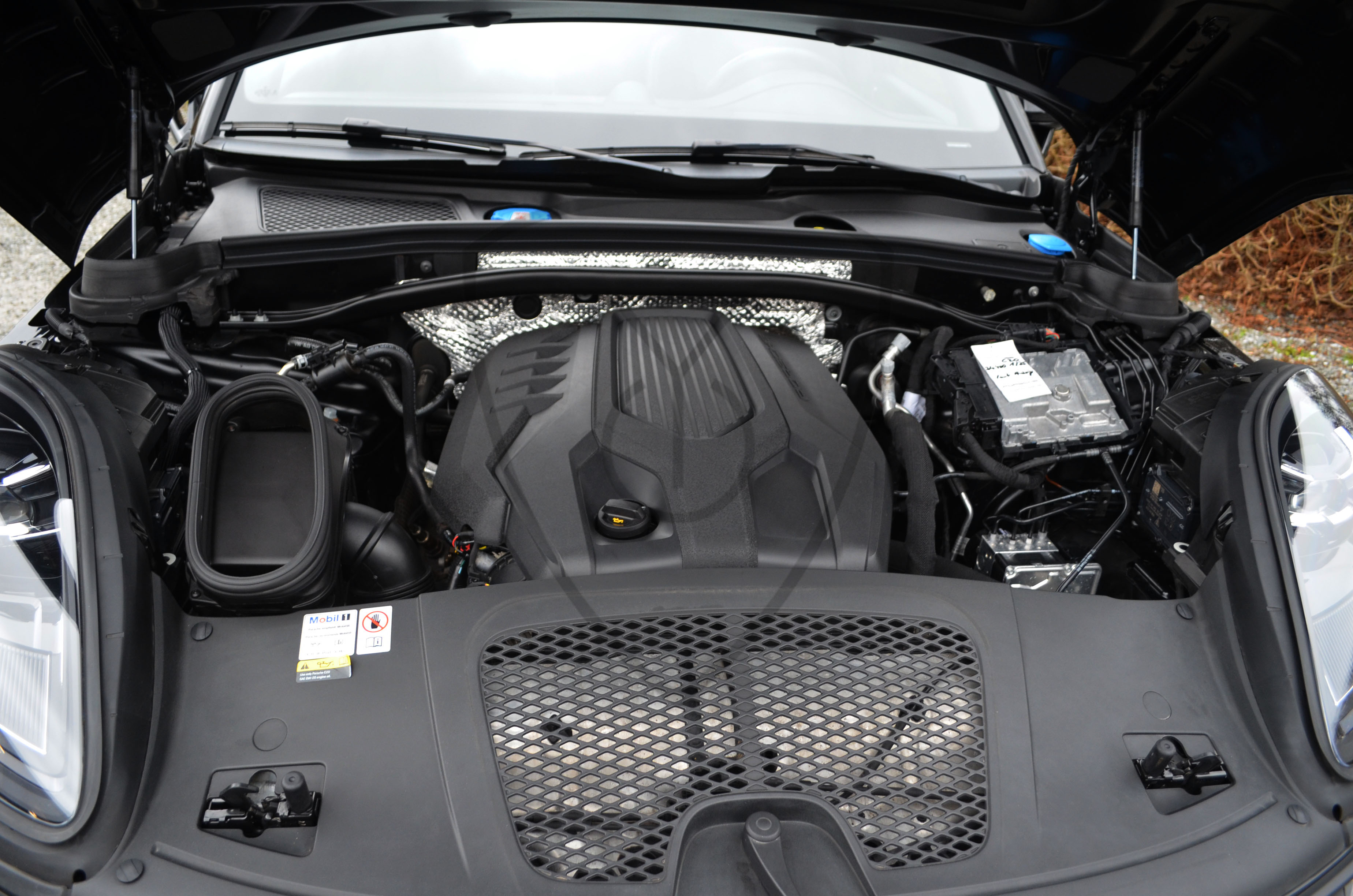 PORSCHE MACAN — image 19